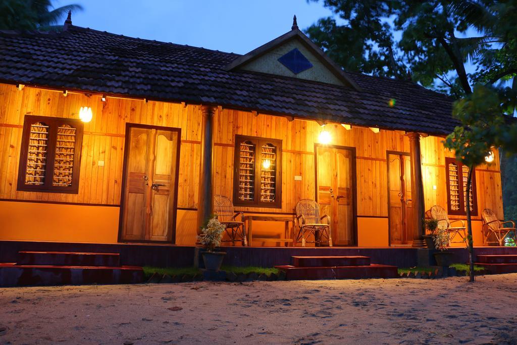 Marari Beach Paradise Mararikulam Ngoại thất bức ảnh